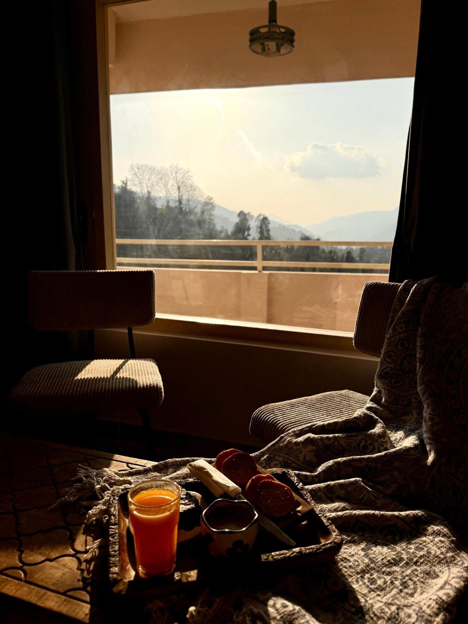 Nazaara -Thhpsociety - Mukteshwar - Witness The View From Your Bed Exterior photo
